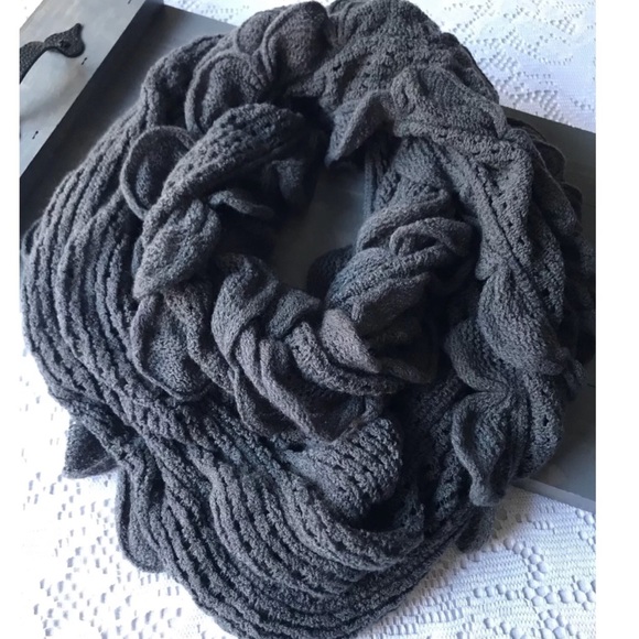 2 Chic Accessories - 2 Chic Solid Gray Super Soft Infinity Scarf Cowl
